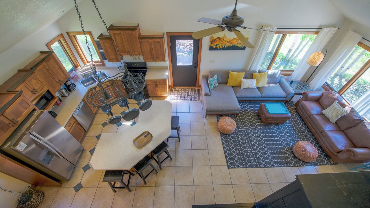 Photo of Livingroom in Crested Butte South