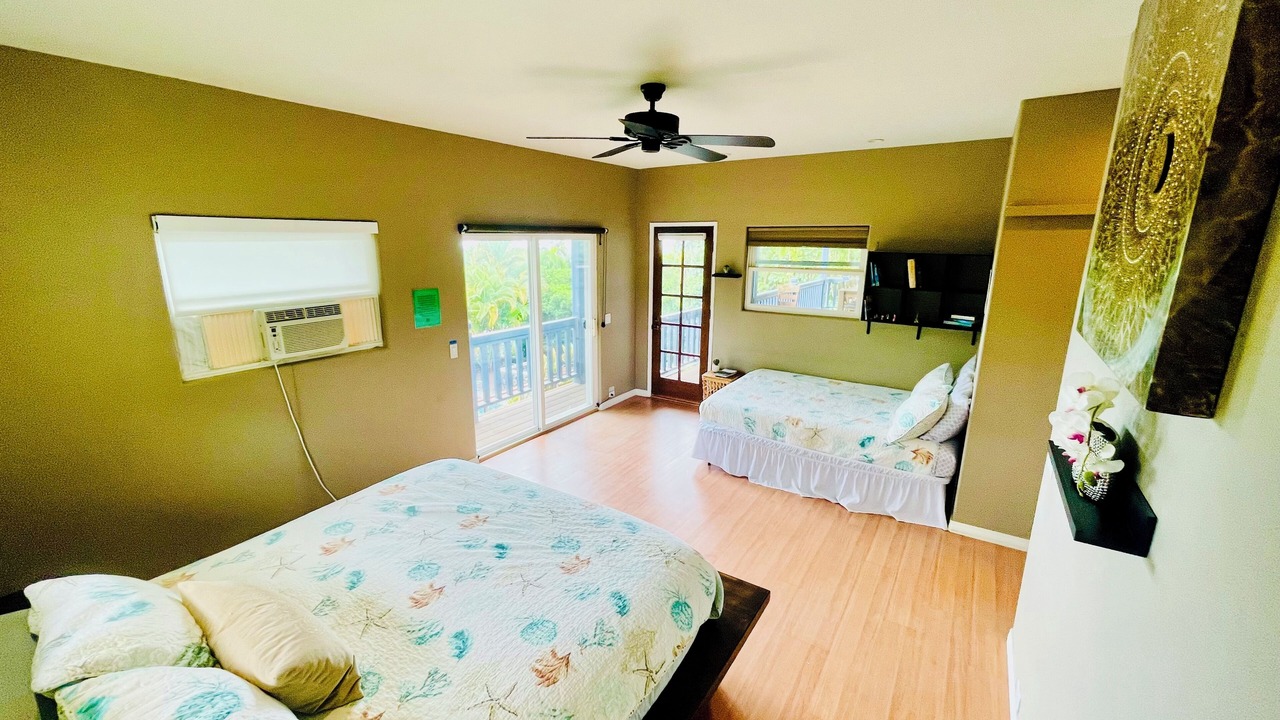 Photo of Bedroom in Kahaluu Bay