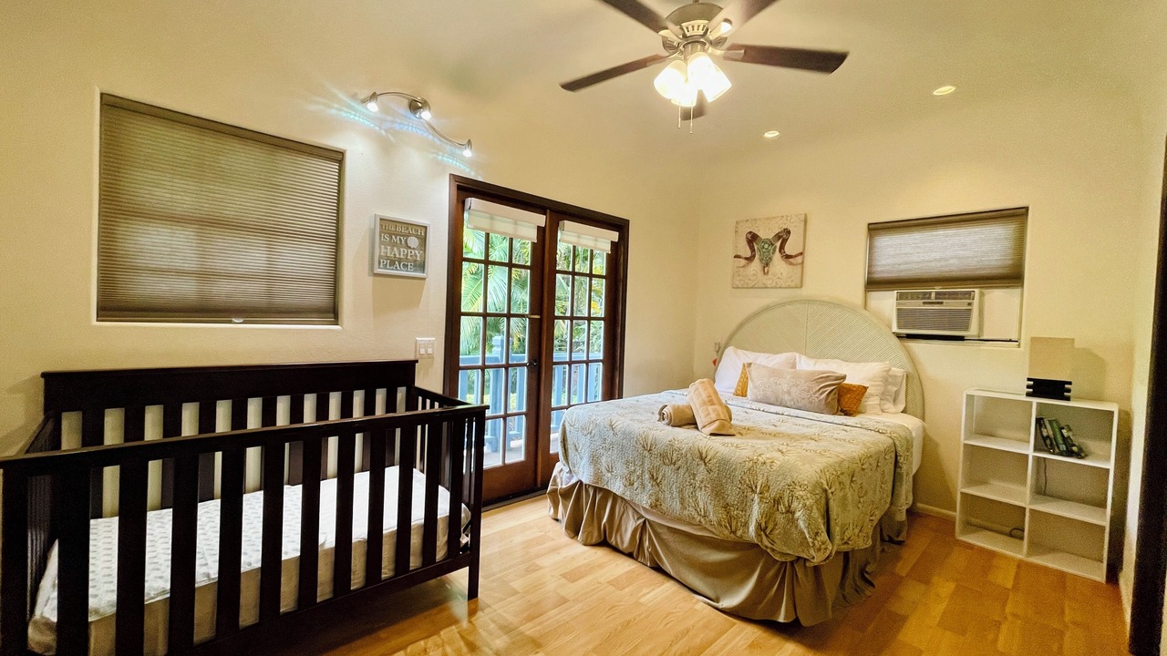 Photo of Bedroom in Kahaluu Bay