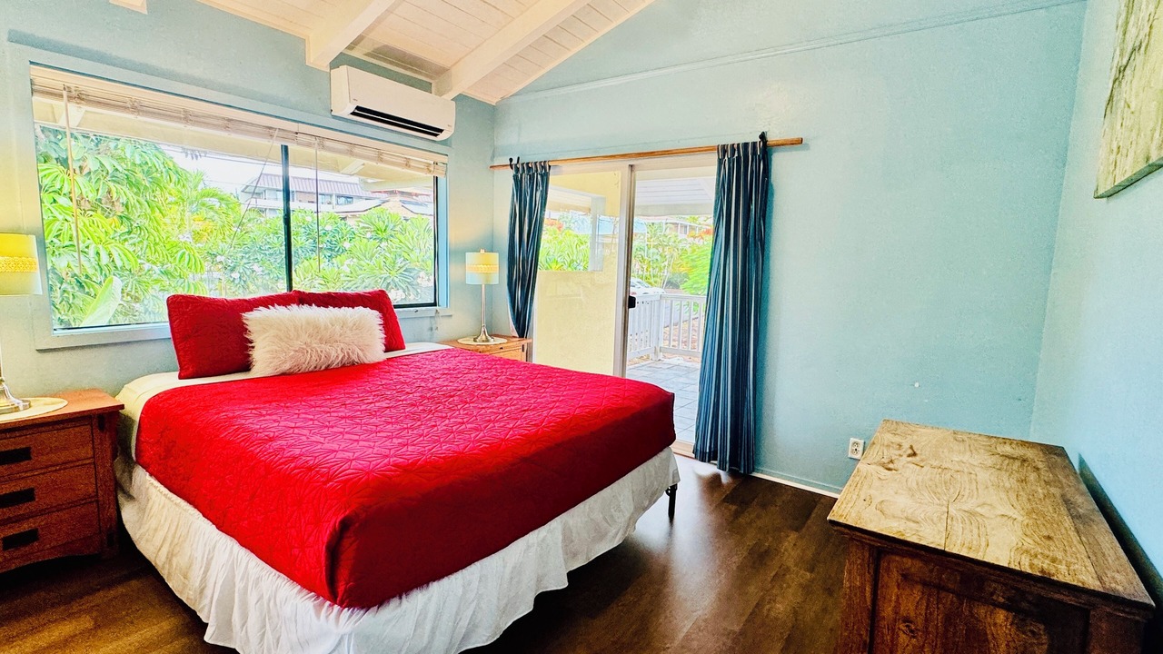 Photo of Bedroom in Kahaluu Bay