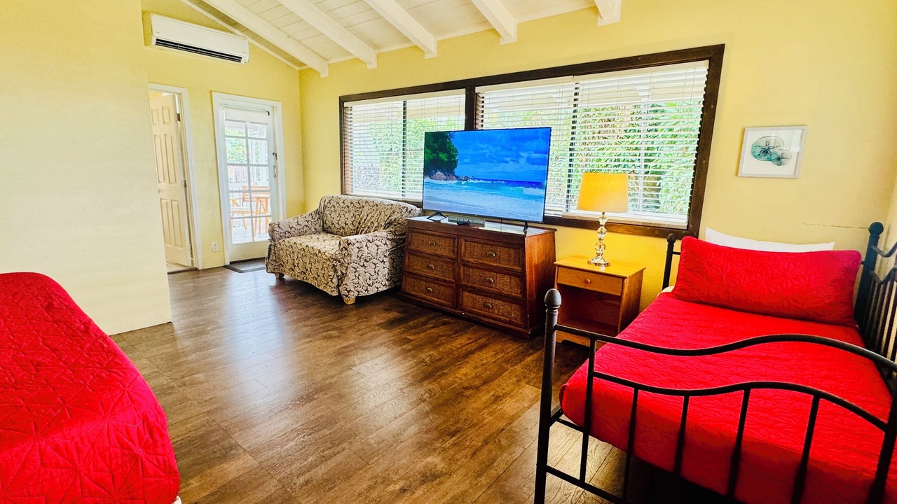 Photo of Bedroom in Kahaluu Bay