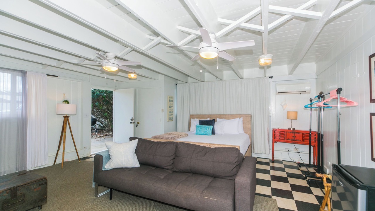 Photo of Bedroom in Waialua