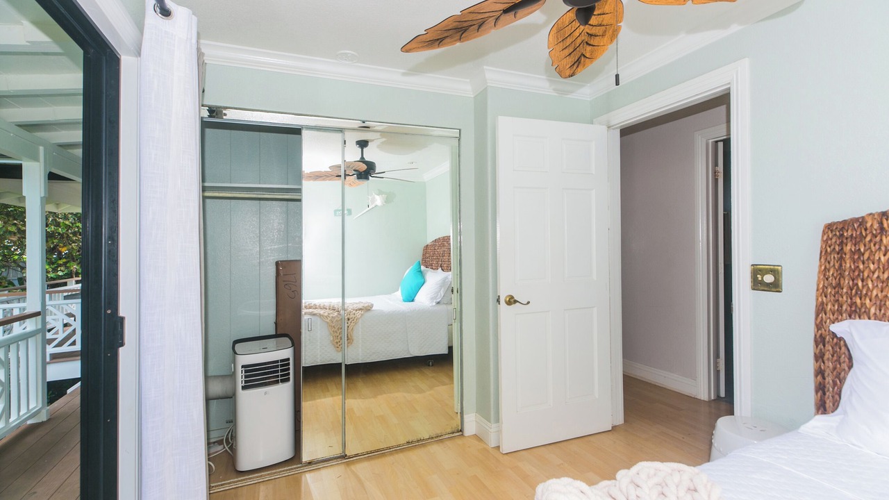 Photo of Bedroom in Waialua