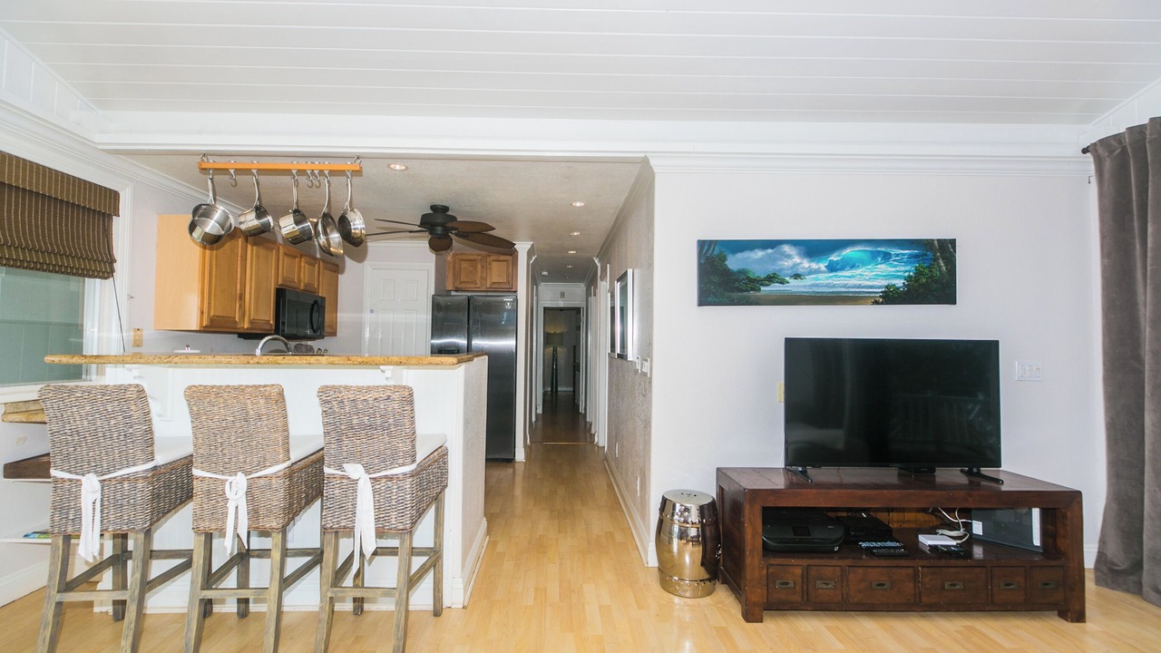 Photo of Livingroom in Waialua
