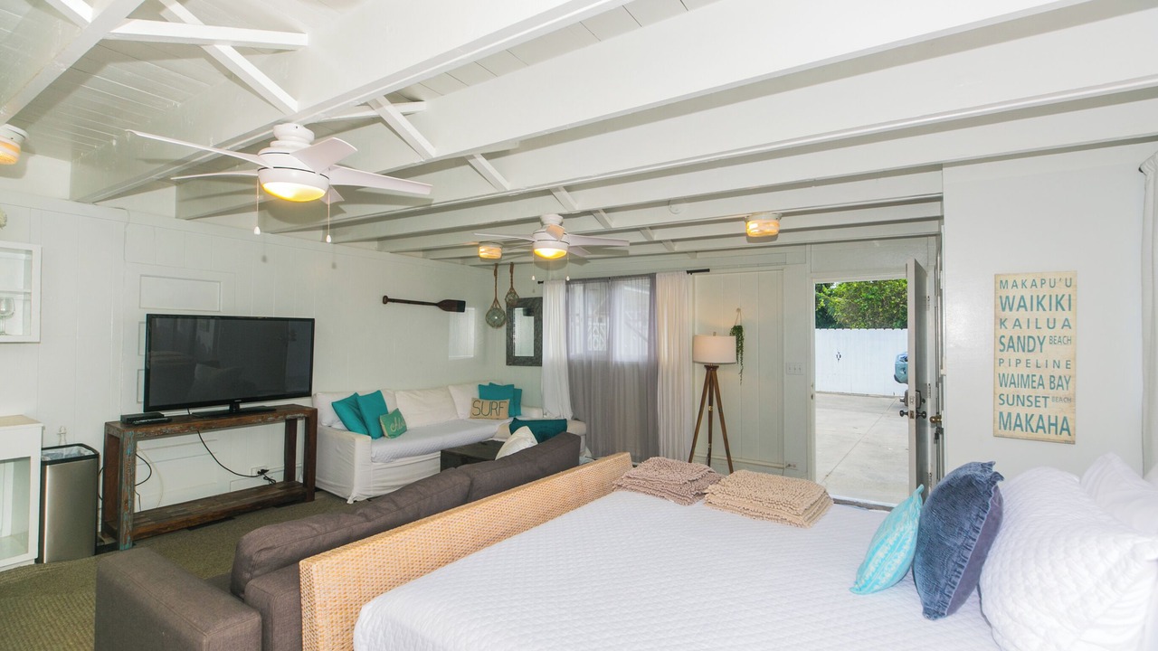 Photo of Bedroom in Waialua