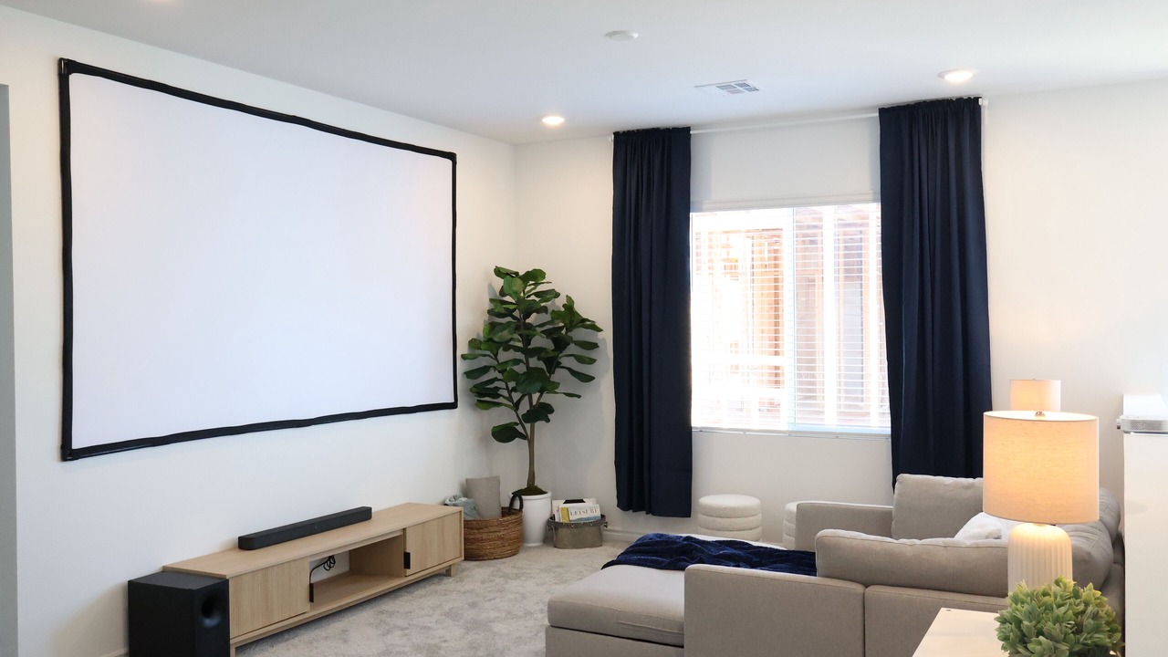 Photo of Livingroom in Spring Valley
