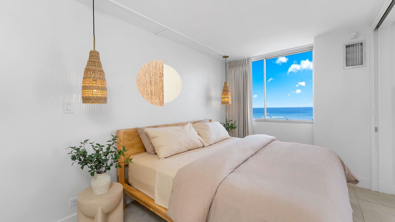 Photo of Bedroom in Waikiki