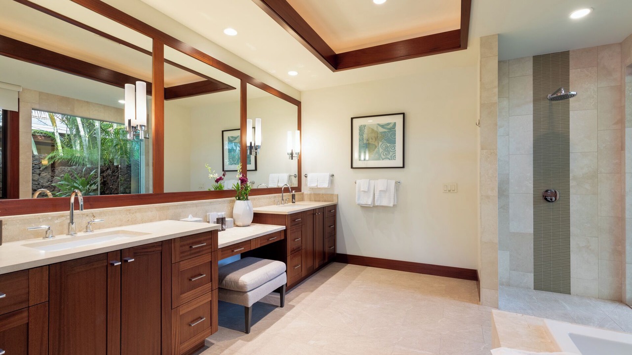 Photo of Bathroom in Kaupulehu