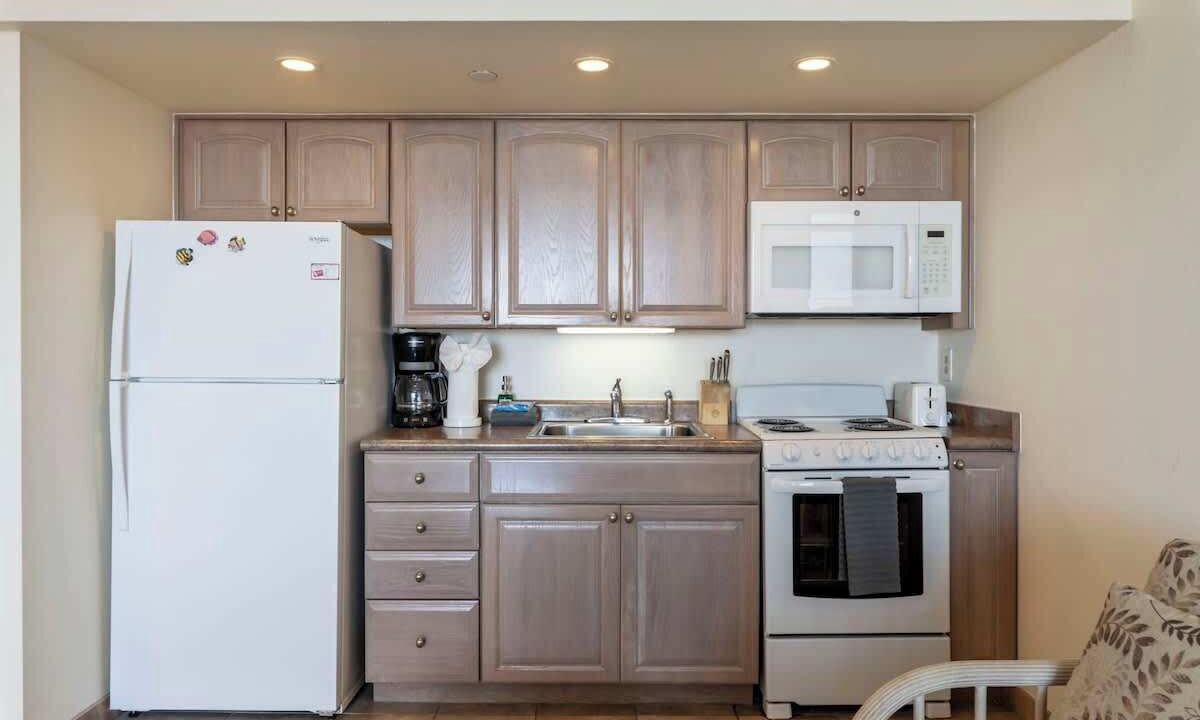 Photo of Kitchen in Kahana