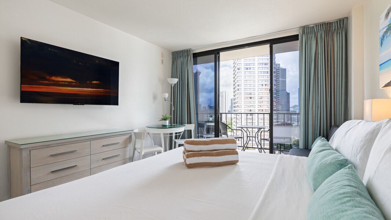 Photo of Bedroom in Waikiki