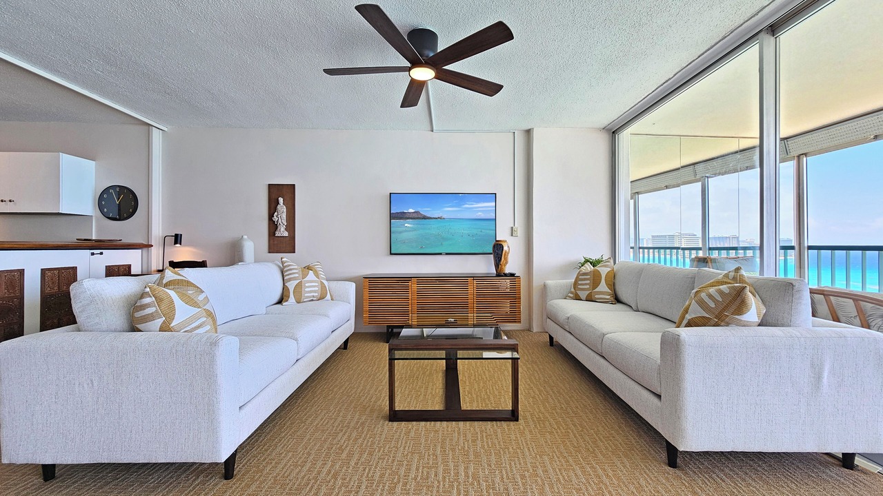 Photo of Livingroom in Diamond Head - Kapahulu - St. Louis
