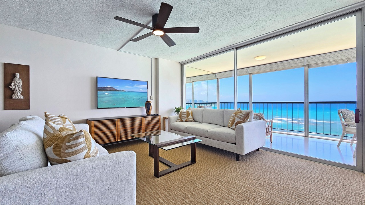 Photo of Livingroom in Diamond Head - Kapahulu - St. Louis