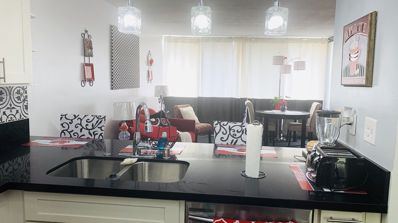 Photo of Kitchen in Makaha