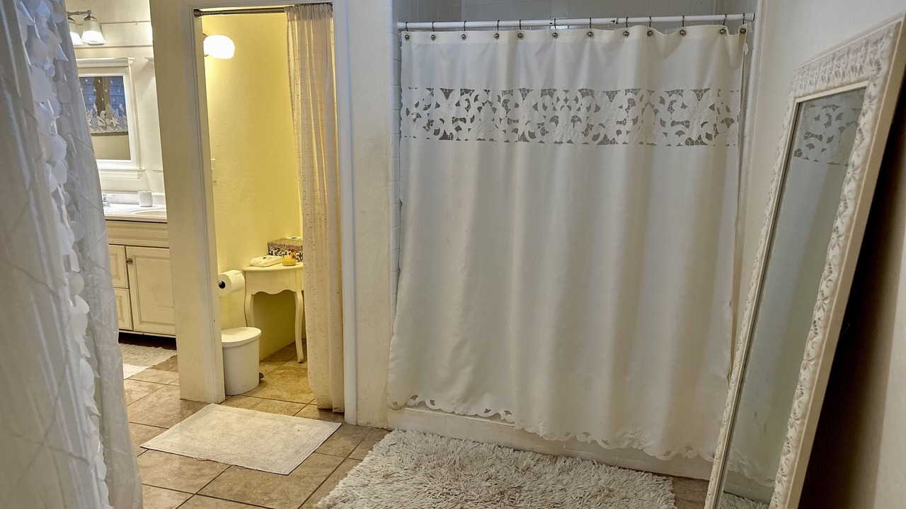 Photo of Bathroom in Hawaii Kai