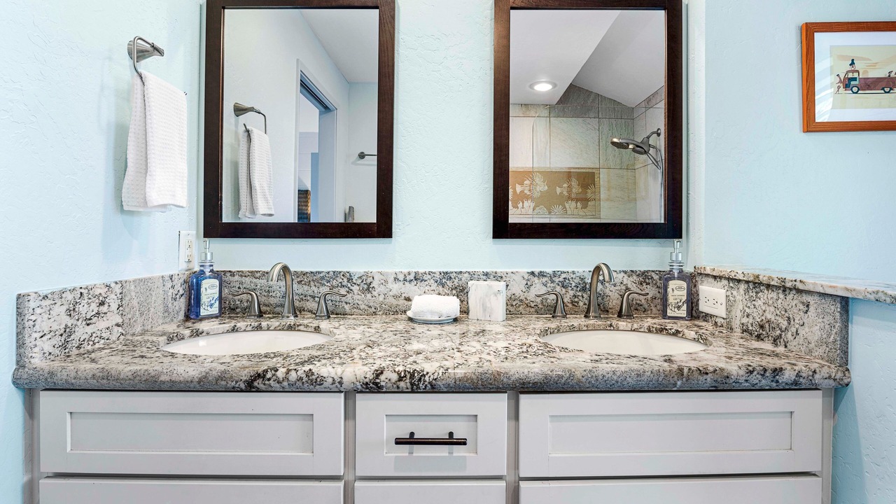 Photo of Bathroom in Historic Kailua Village