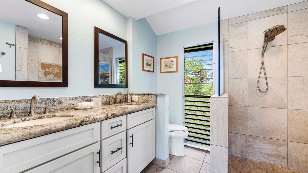 Photo of Bathroom in Historic Kailua Village
