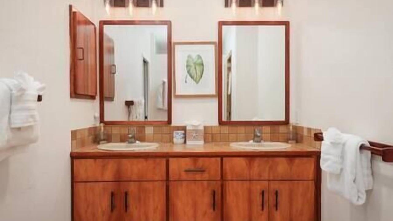 Photo of Bathroom in Keauhou