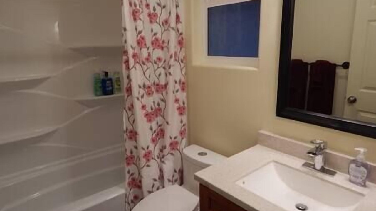 Photo of Bathroom in Volcano