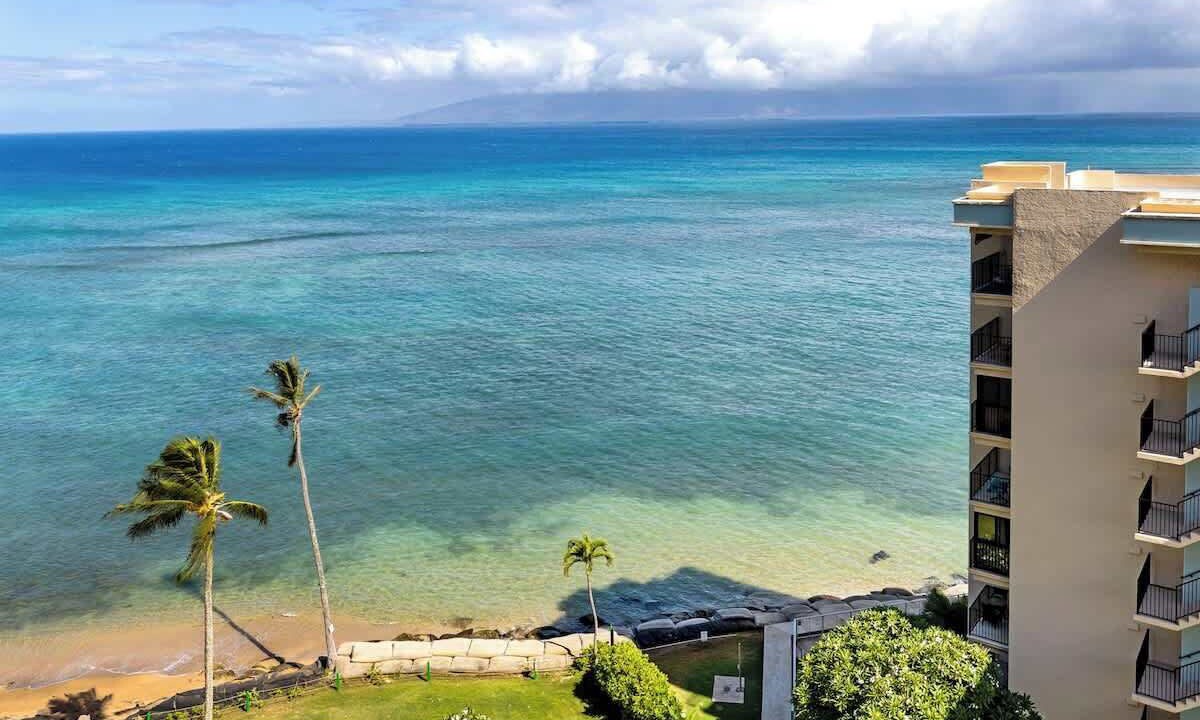 Photo of Others in Kahana
