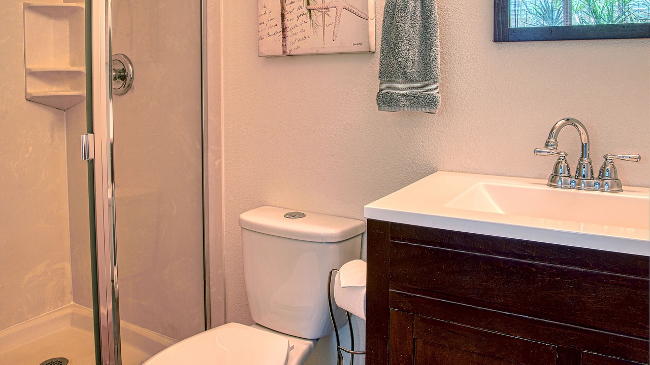 Photo of Bathroom in Makaha