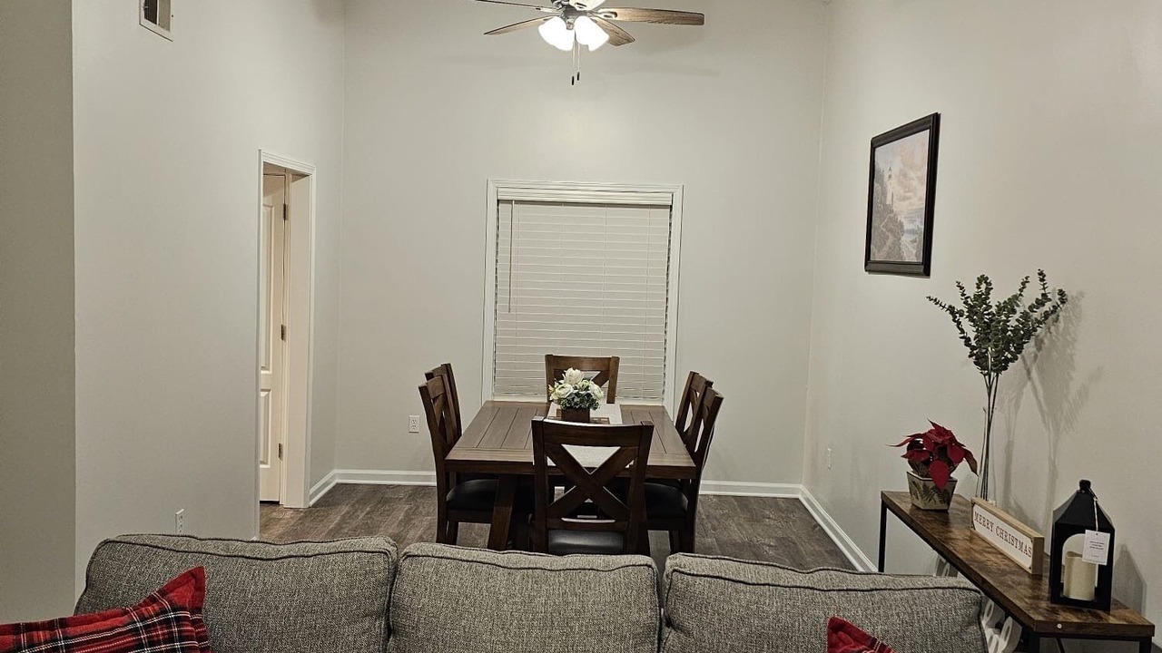 Photo of Livingroom in Smyrna