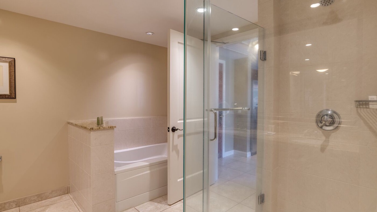 Photo of Bathroom in Honokowai