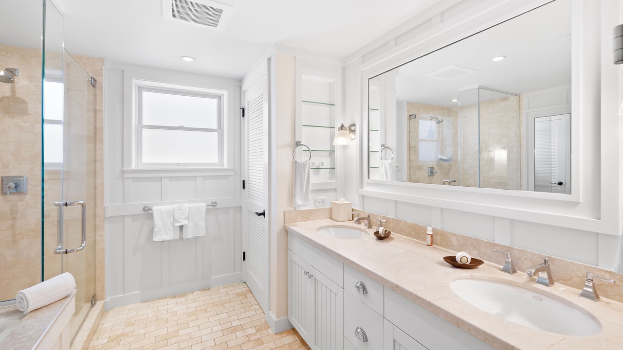 Photo of Bathroom in Kahuku