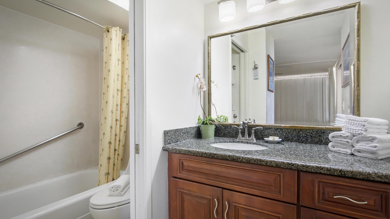 Photo of Bathroom in Waikiki