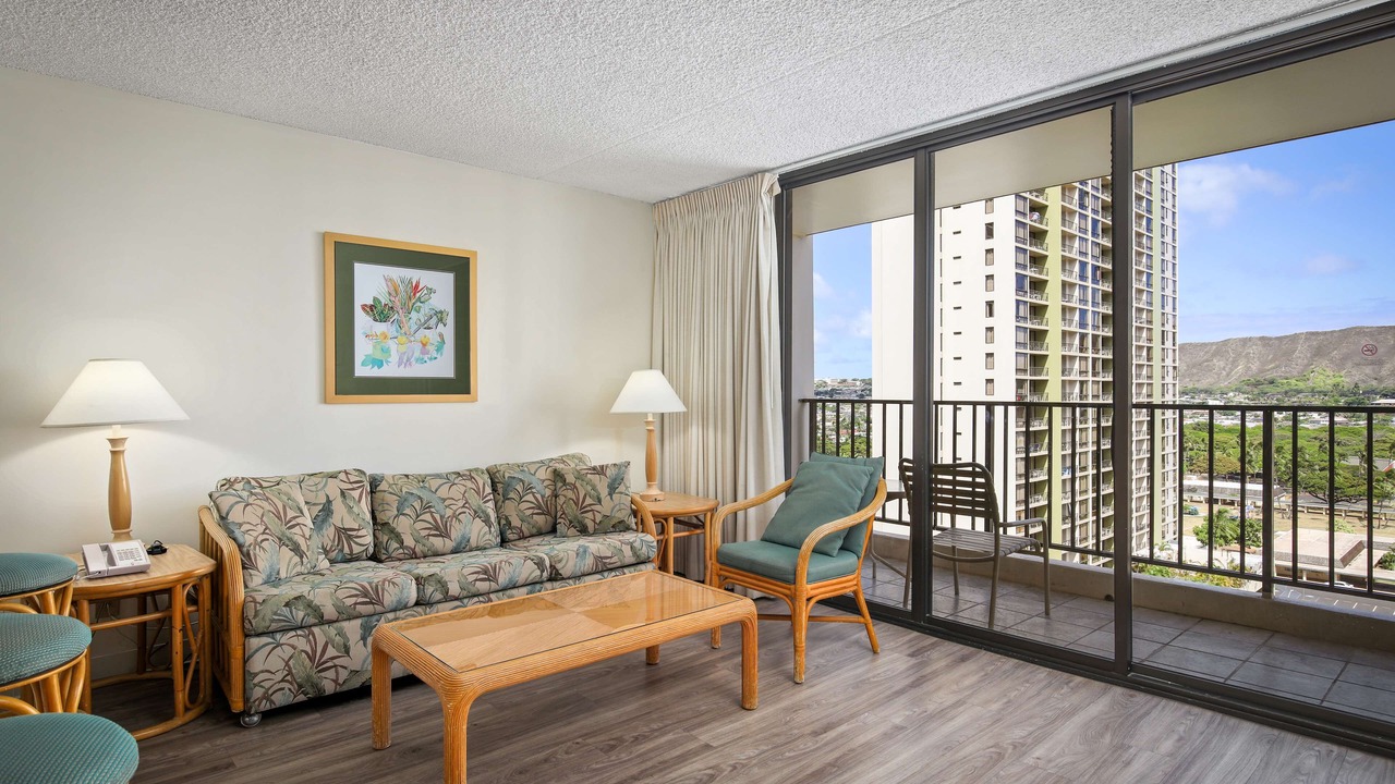 Photo of Livingroom in Waikiki