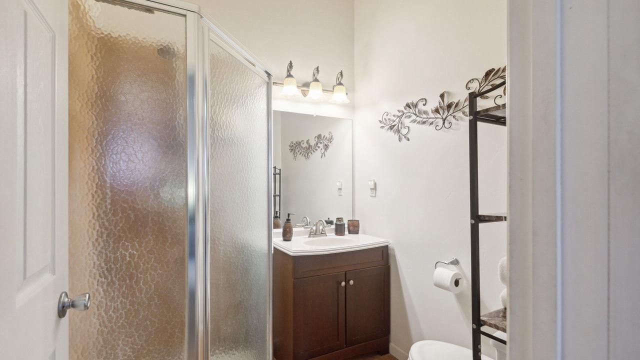 Photo of Bathroom in Kalaoa