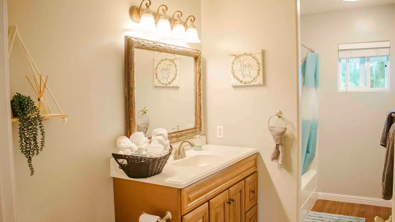 Photo of Bathroom in Kona Palisades