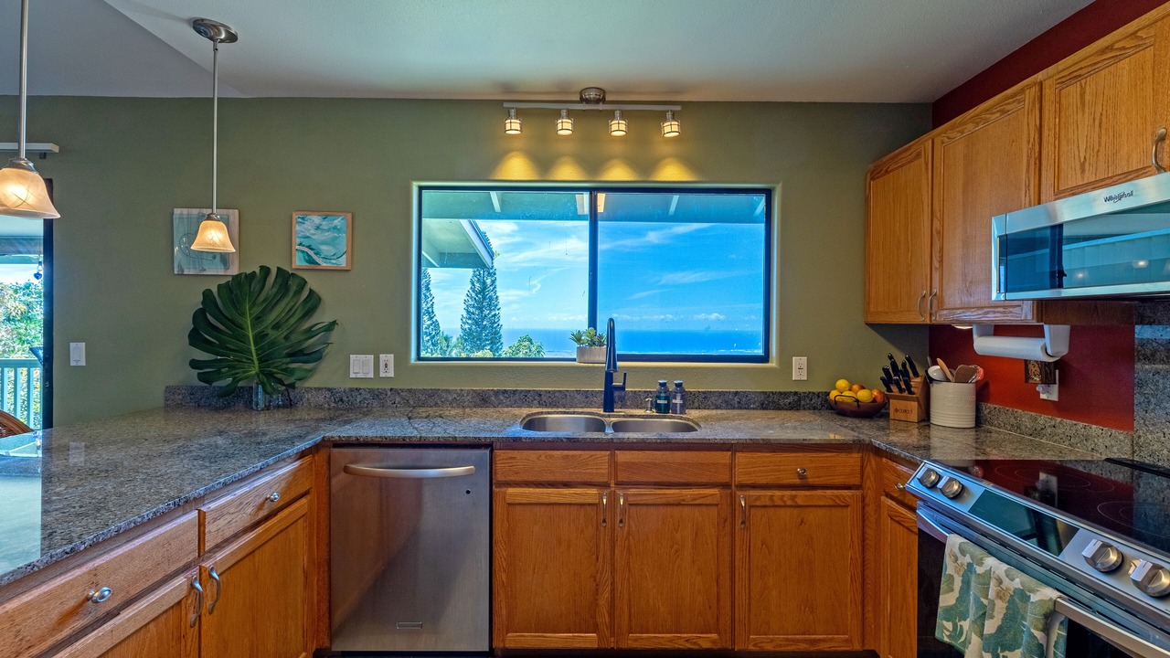 Photo of Kitchen in Kona Palisades