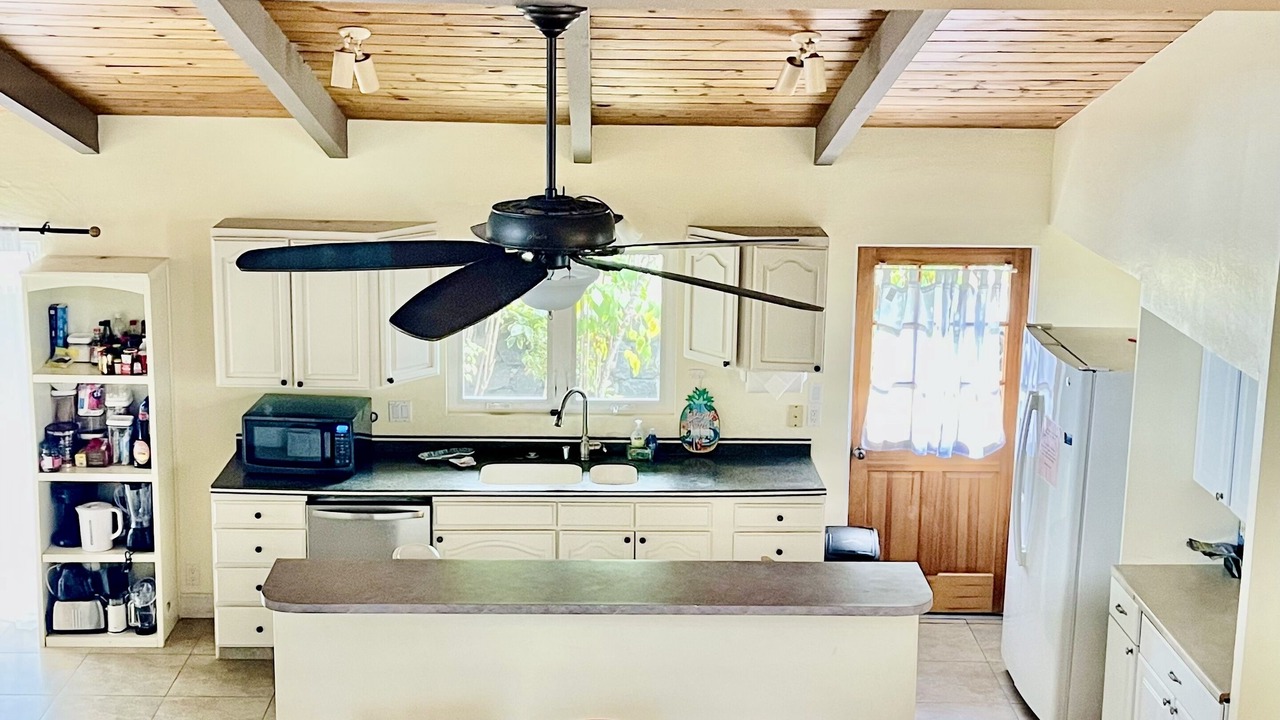 Photo of Kitchen in Keauhou
