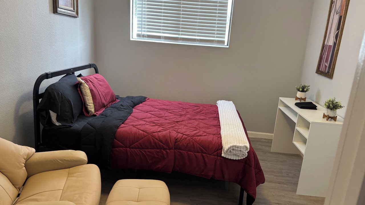 Photo of Bedroom in Keaau