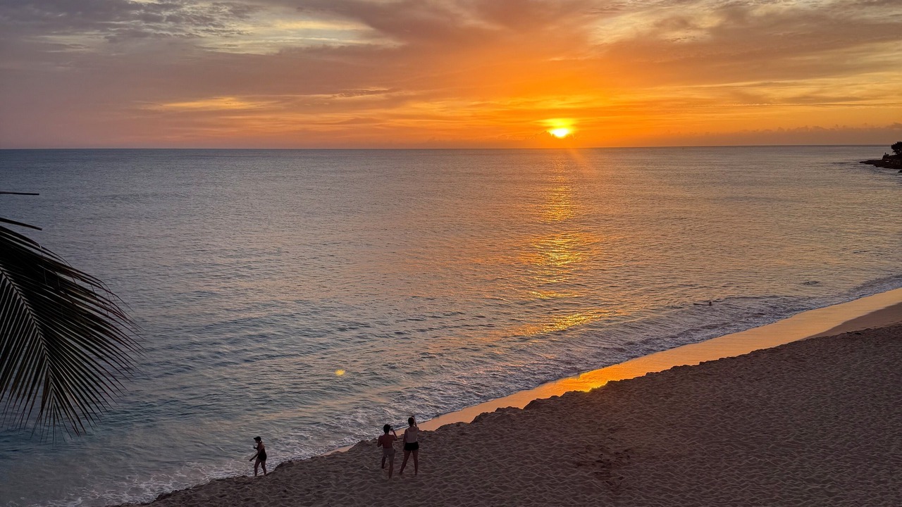 Photo of Others in Makaha