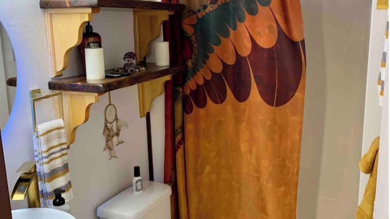 Photo of Bathroom in Waikiki