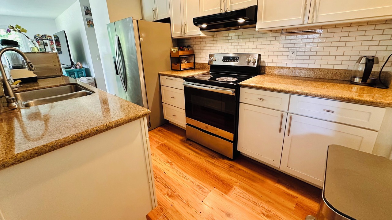 Photo of Kitchen in Pauwela