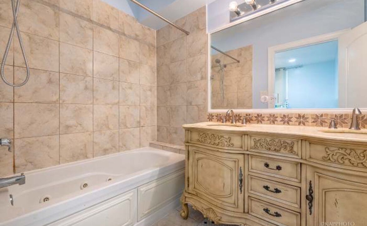 Photo of Bathroom in Douglas