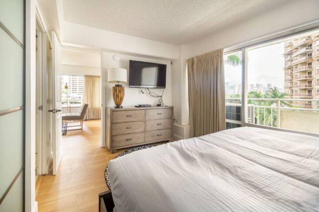 Photo of Bedroom in Waikiki