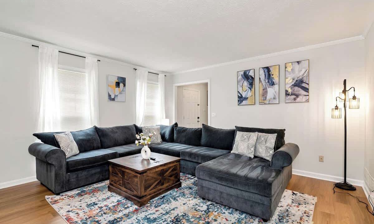 Photo of Livingroom in Lawrenceville