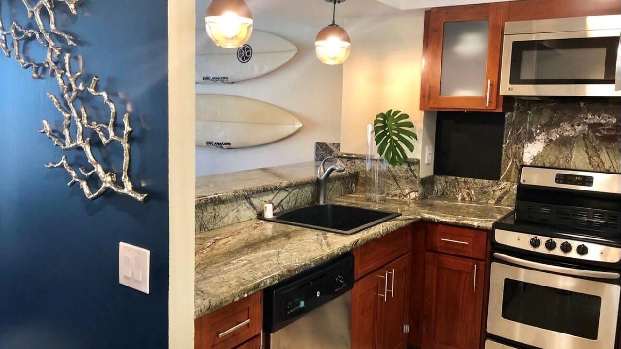 Photo of Kitchen in Makaha
