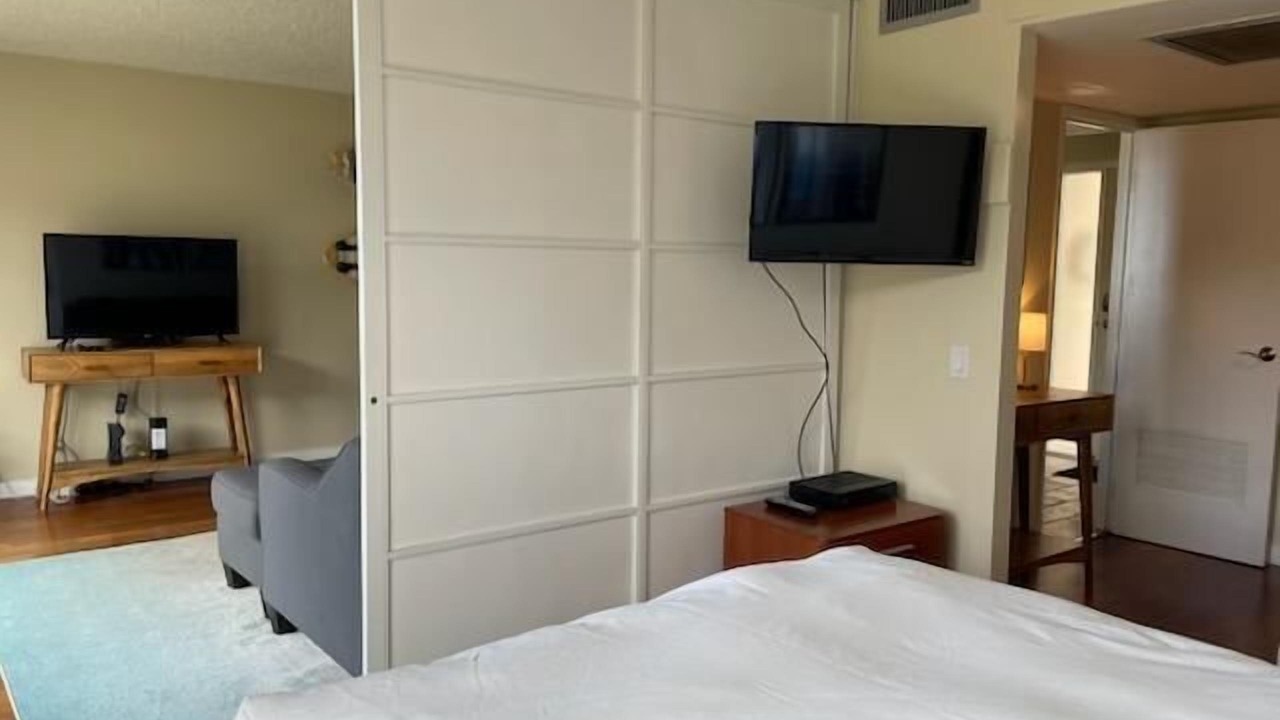 Photo of Bedroom in Makaha