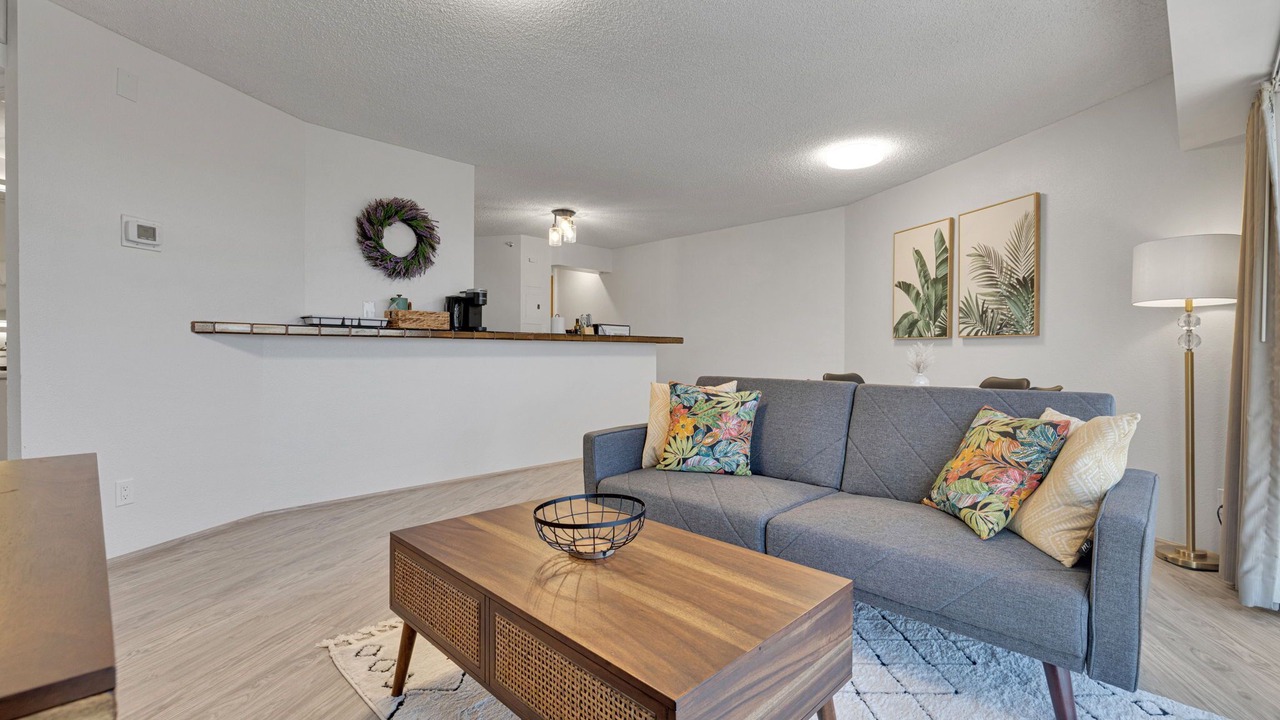Photo of Livingroom in Downtown Honolulu