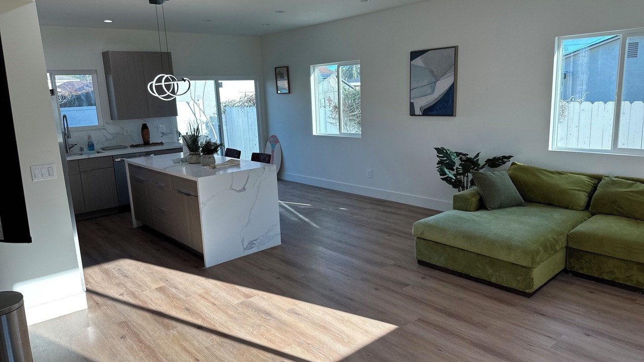 Photo of Livingroom in Burbank