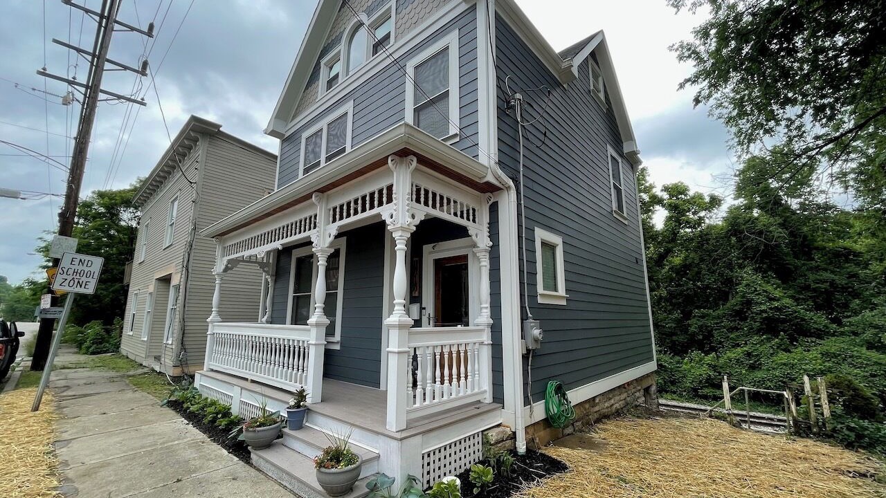 Photo of Outdoor in Roselawn Finance