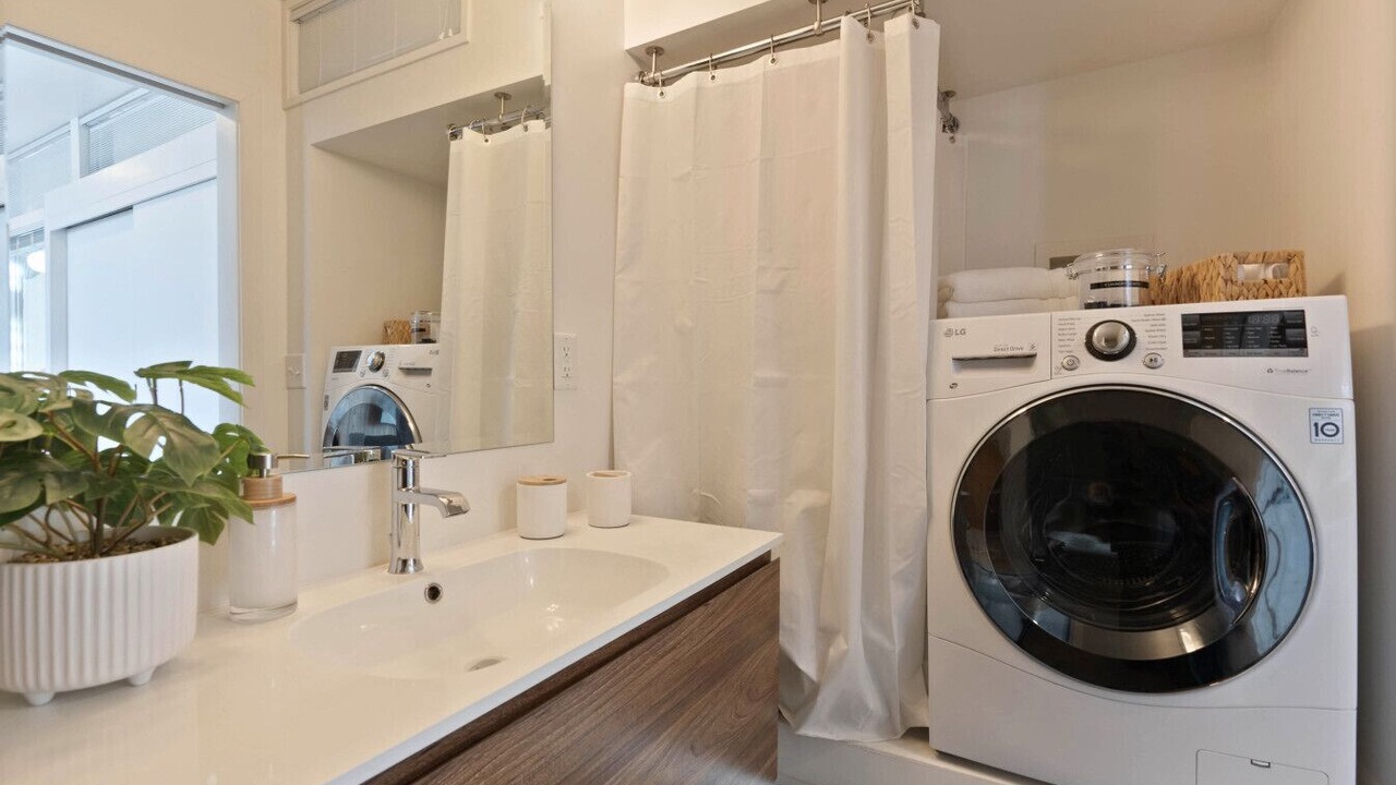 Photo of Bathroom in Cliff - Cannon