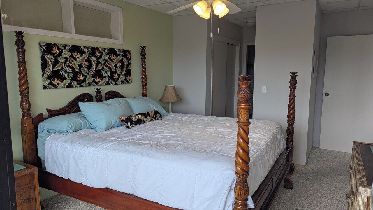 Photo of Bedroom in Kahaluu-Keauhou