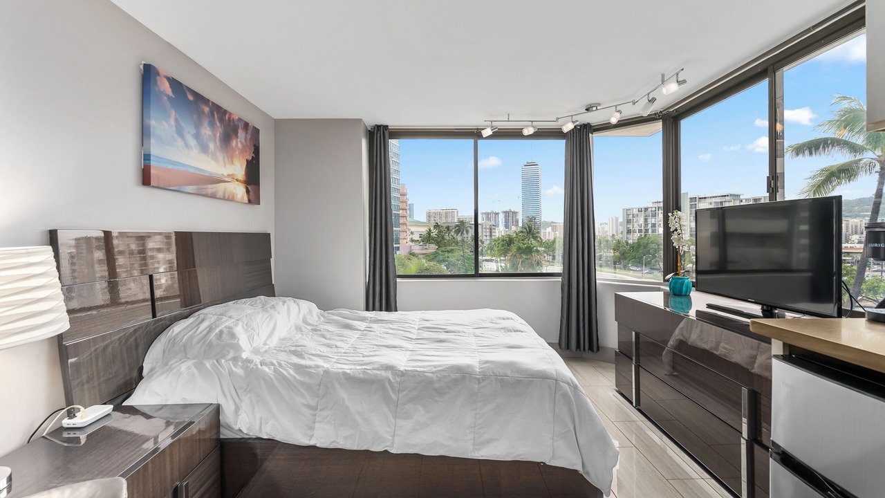 Photo of Bedroom in Waikiki