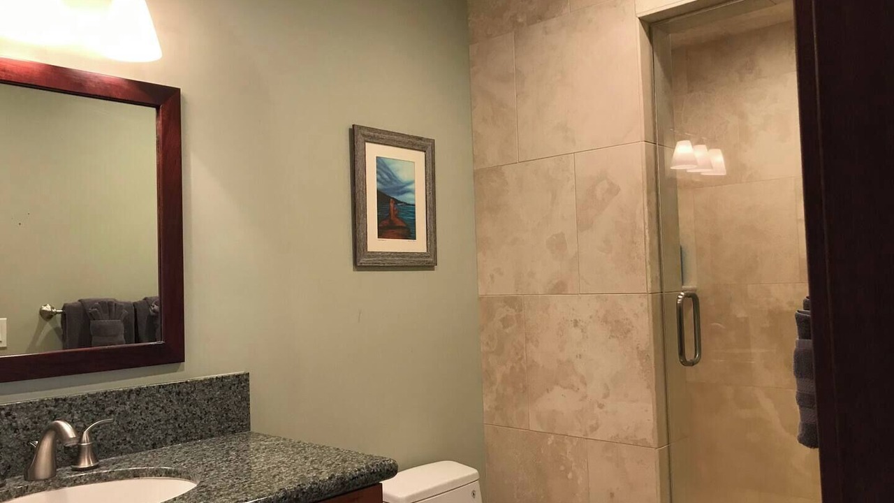 Photo of Bathroom in Waialua