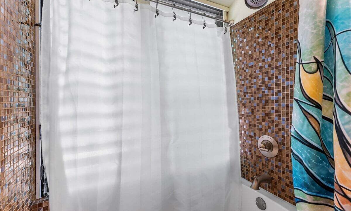 Photo of Bathroom in Keauhou